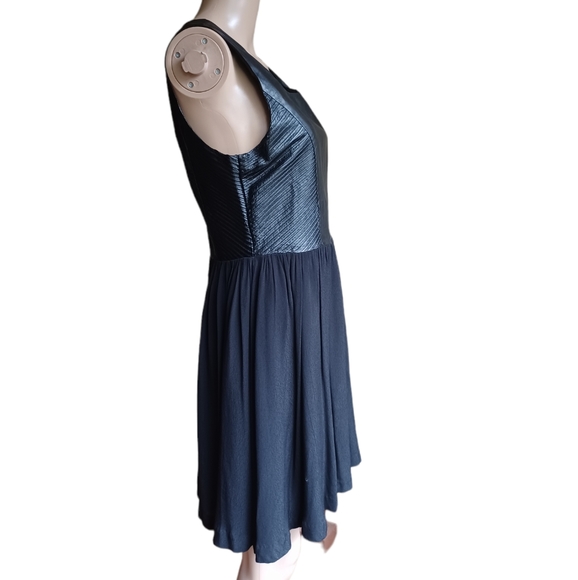 Line & Dot Sleeveless Black Lambskin Aline Dress Medium - Picture 3 of 12